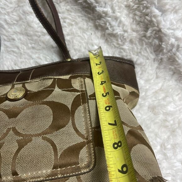 Coach Signature khaki & Brown canvas medium Shoulder with Brown trims & … - Picture 11 of 15